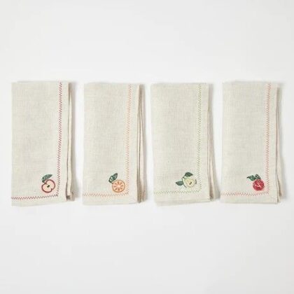 ชุดผ้าเช็ดหน้าปักลายธรรมชาติ (4 ชิ้น)