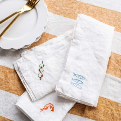 ผ้าเช็ดหน้าแนวญี่ปุ่นปักชื่อ