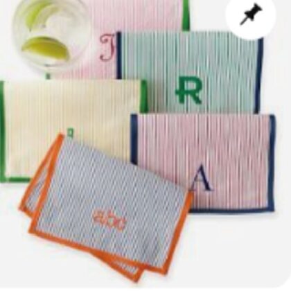 ผ้าเช็ดหน้าปักอักษรย่อ + กล่องเซต