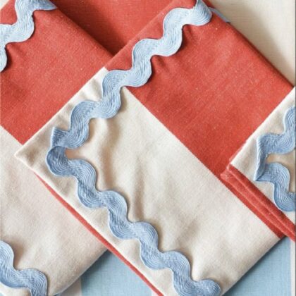 ผ้าปักดอกไม้ + ข้อความ Merry Christmas