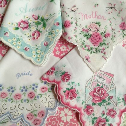 ผ้าเช็ดหน้าปักลายวินเทจกุหลาบ